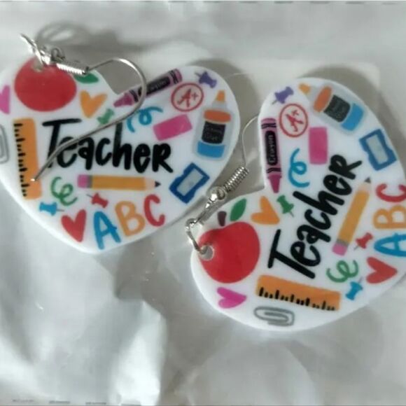 Hand crafted dangle earrings - Picture 6 of 8